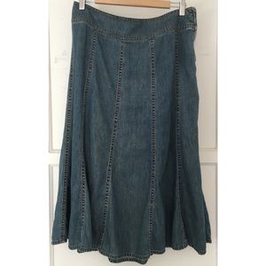 👀 Liz Claiborne Long Denim Fluted Skirt